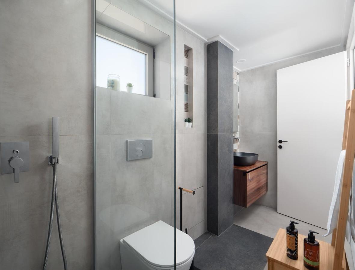 The H Experience - Stylish 2Bd Apt With Balcony In Heraklion Center Экстерьер фото